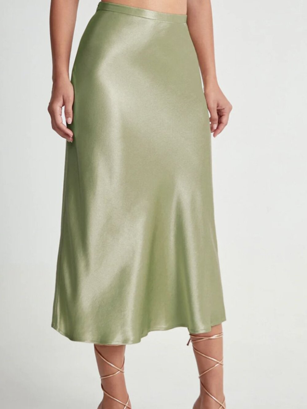 Boohoo Green Satin Midaxi Skirt Women’s Size 10 Elegant Flowing Midi Maxi